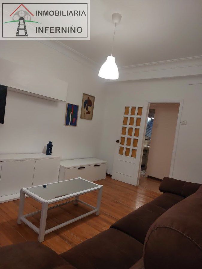 Sala d'estar de Pis en venda en Ferrol