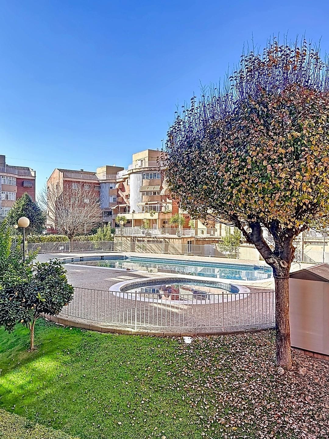 Swimming pool of Flat for sale in Albolote  with Air Conditioner, Heating and Private garden