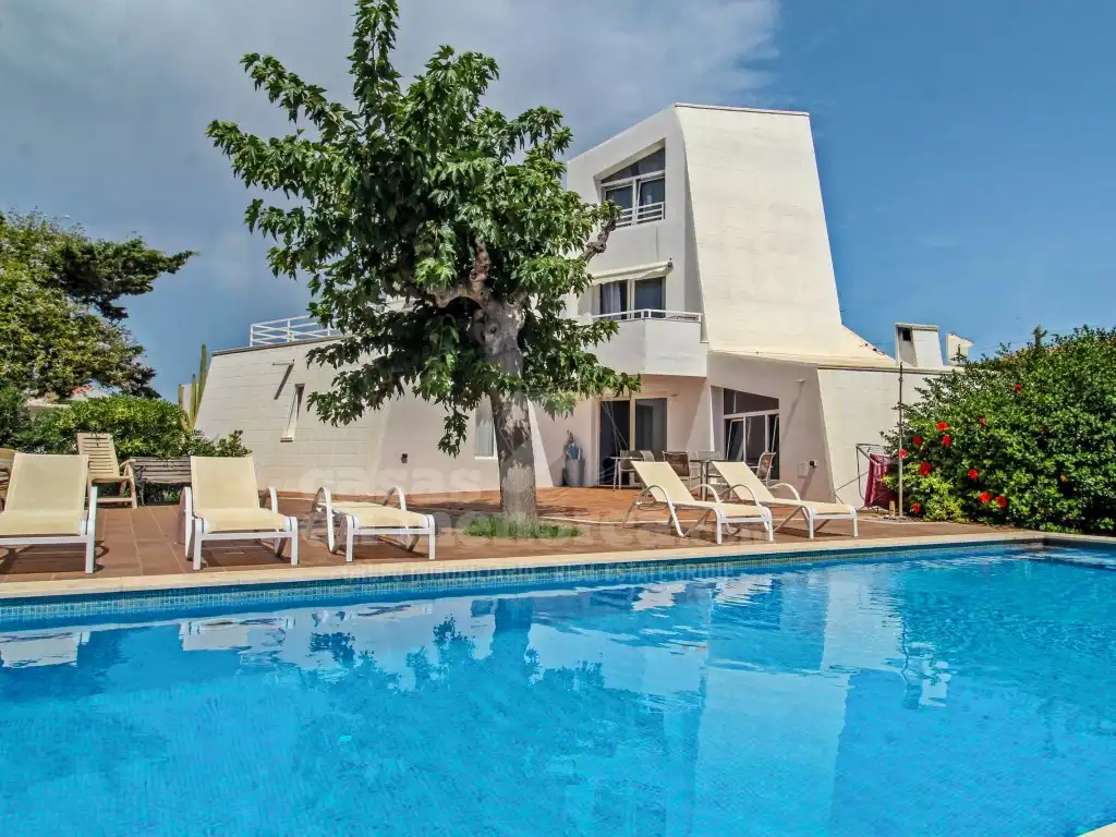 Piscina de Casa o xalet en venda en Es Castell amb Aire condicionat, Calefacció i Jardí privat