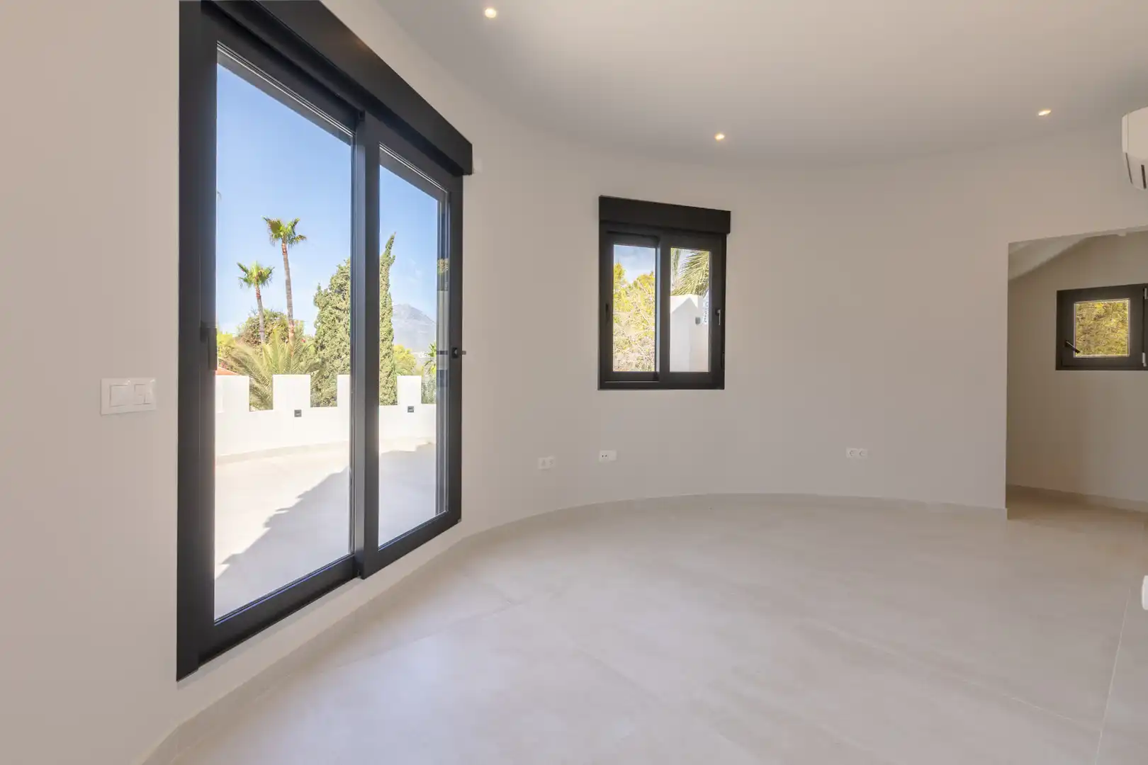 Bedroom of Houses for sale in Benidorm  with Air Conditioner, Heating and Private garden