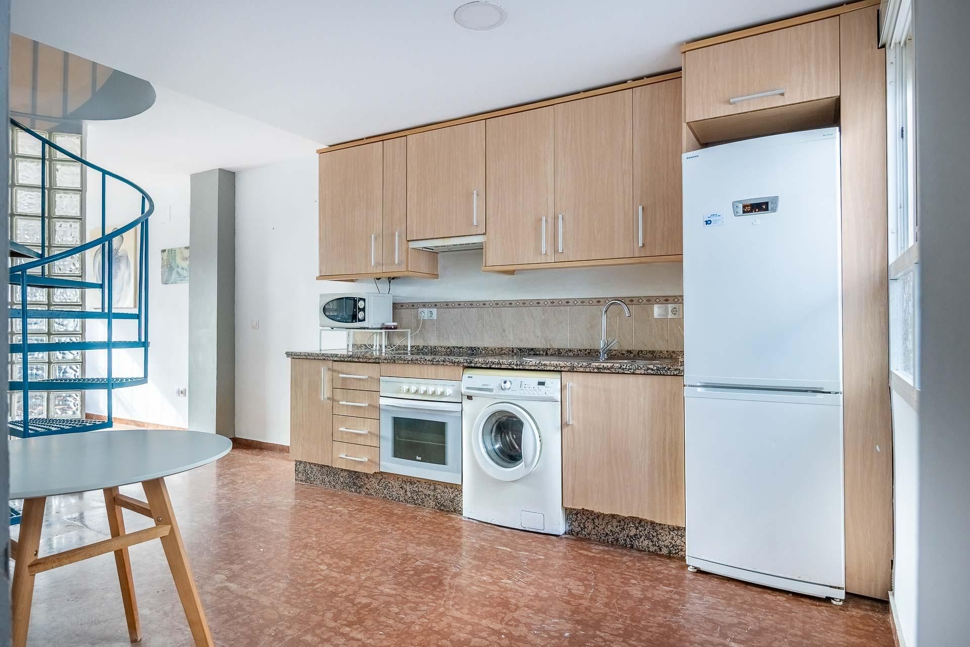 Kitchen of Duplex for sale in Camas  with Air Conditioner