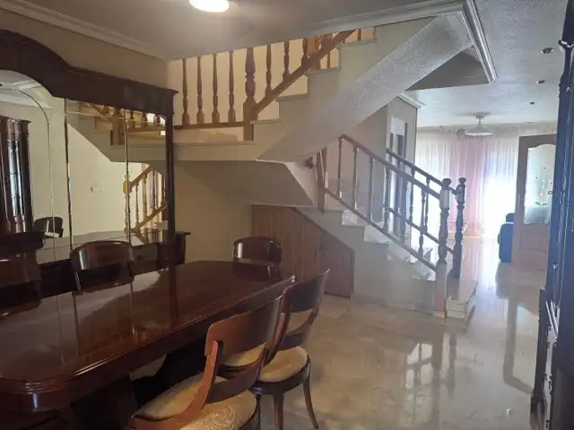 Casa adosada en venta en Valencia con Aire acondicionado, Terraza y Trastero