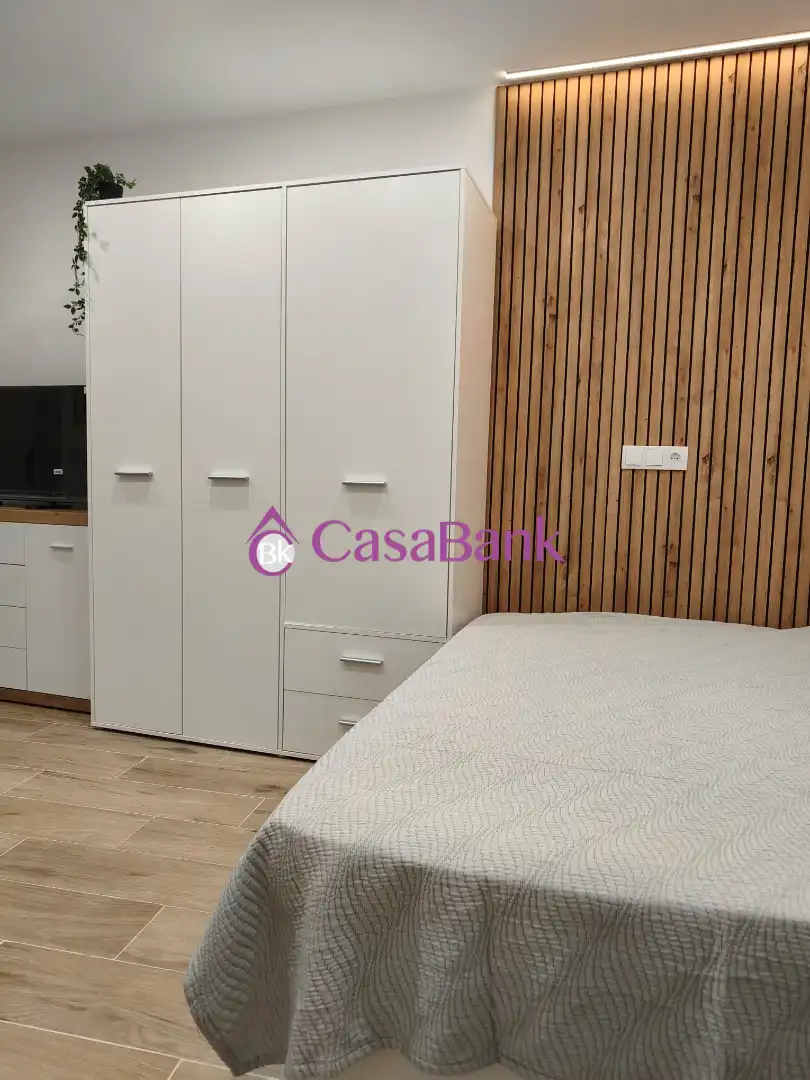 Dormitori de Pis en venda en Córdoba amb Aire condicionat i Moblat