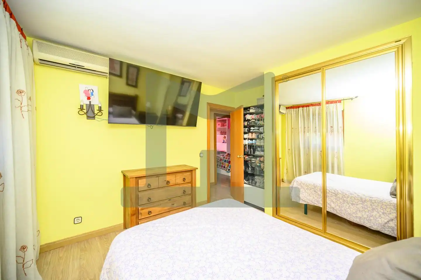 Bedroom of Flat for sale in San Fernando de Henares  with Air Conditioner, Heating and Storage room