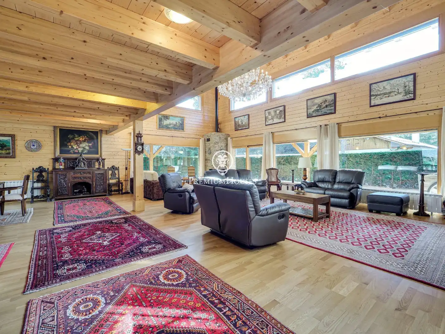 Sala d'estar de Casa o xalet en venda en Alp amb Calefacció, Jardí privat i Parquet