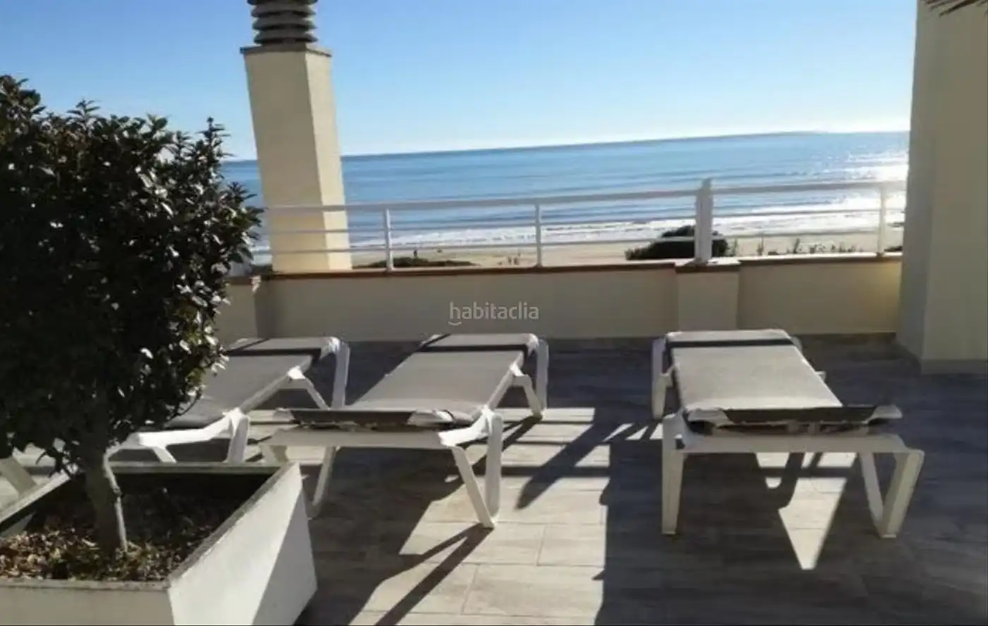 Apartamento con ascensor en alquiler en Carrer del Camí de L'Atall 11A
