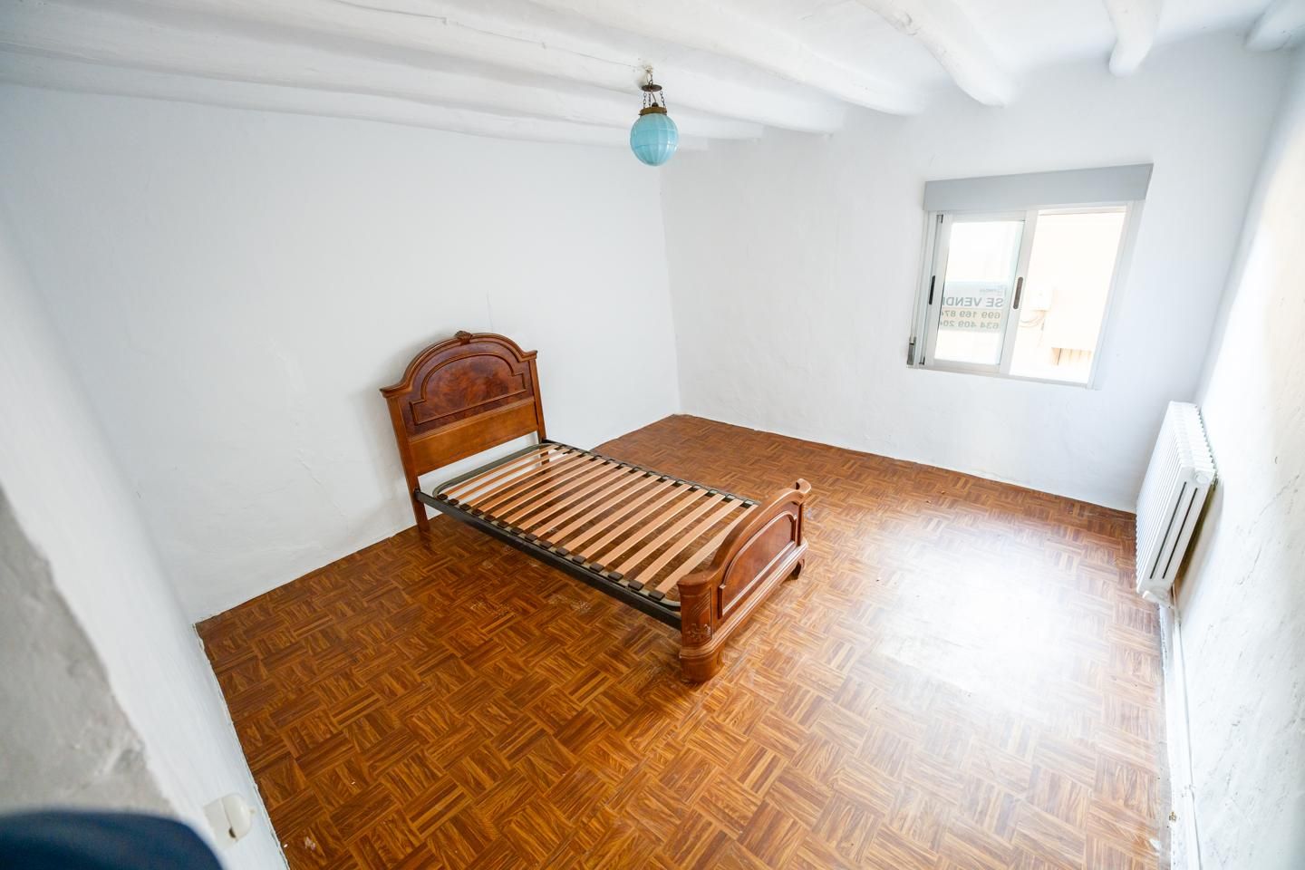 Dormitori de Casa adosada en venda en Paniza amb Calefacció i Jardí privat