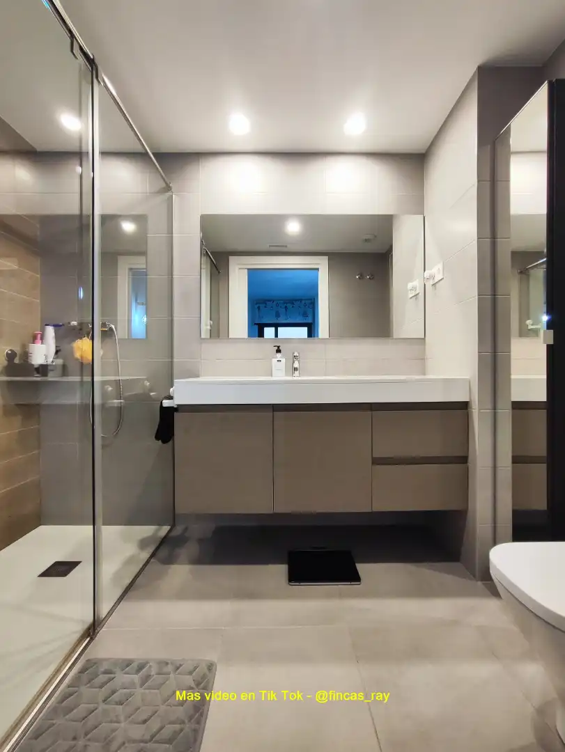 Baño de Piso en venta en Ripollet con Aire acondicionado, Calefacción y Parquet