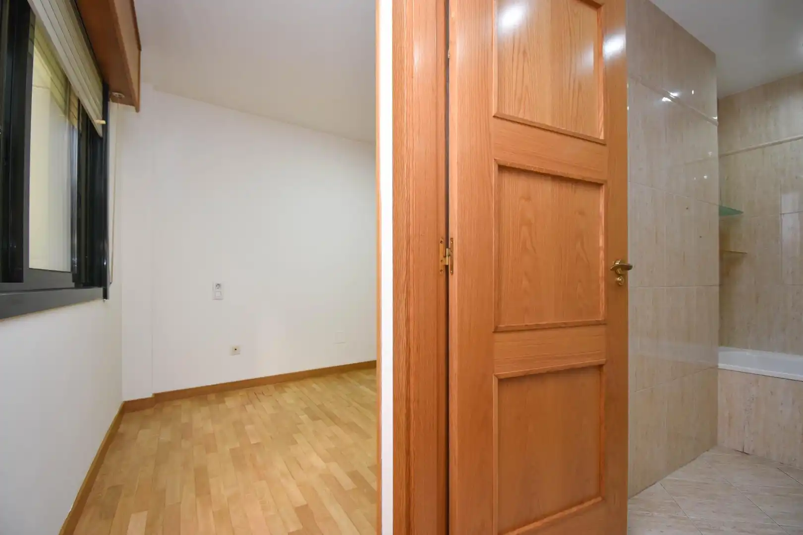 Schlafzimmer von Wohnung zur Miete in Cambre  mit Heizung