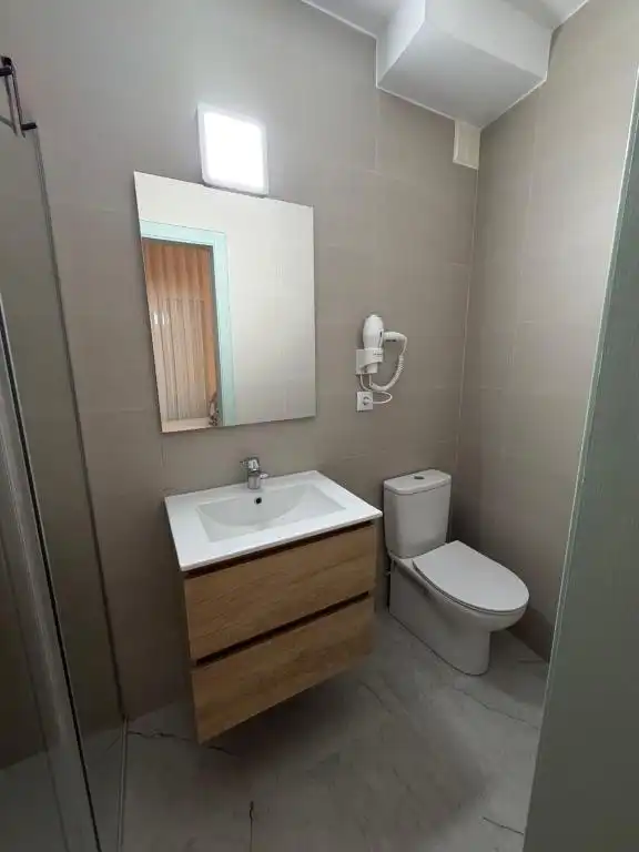 Badezimmer von Gebäude zum Verkauf in Peal de Becerro