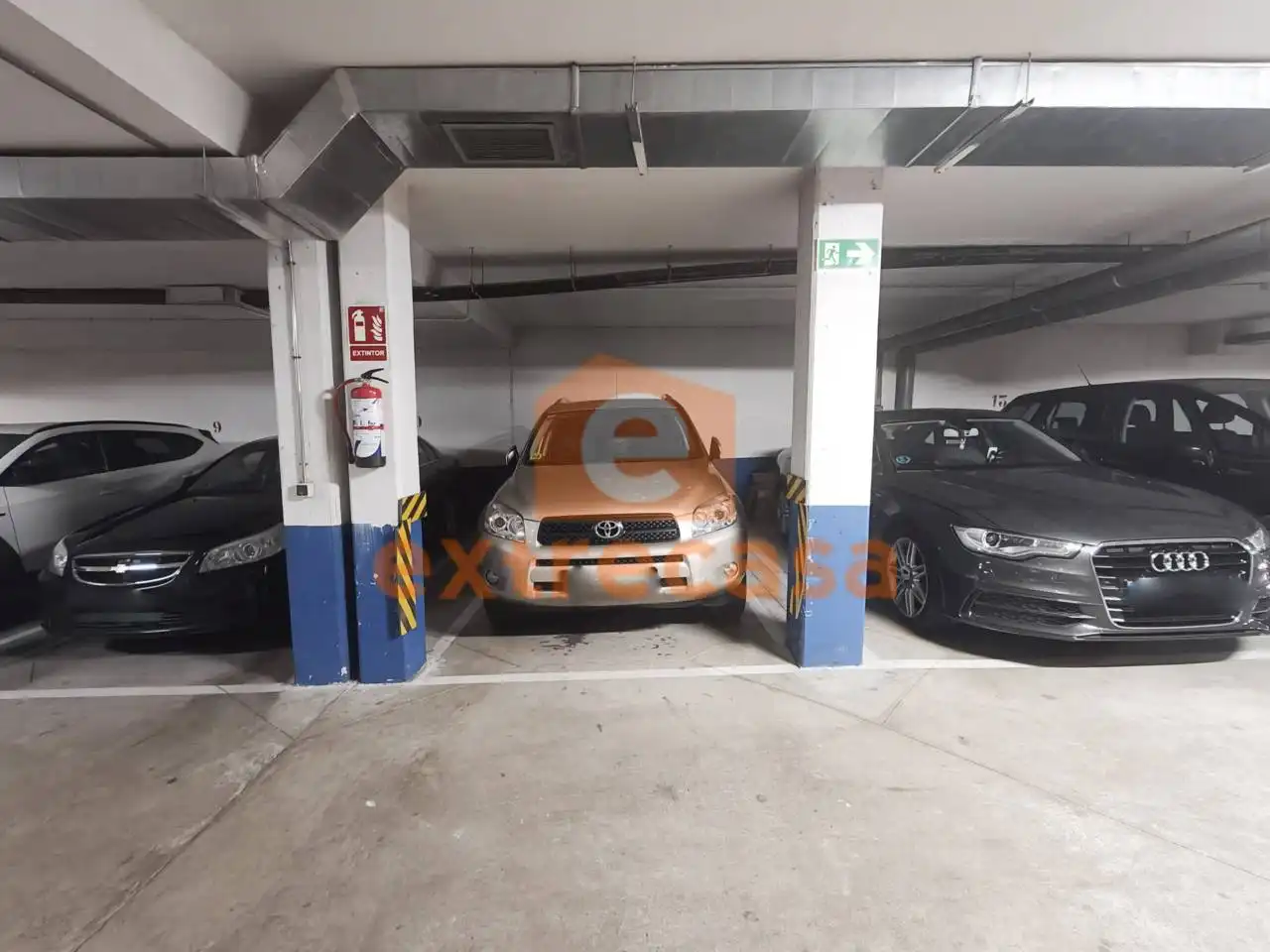 Parkplatz von Wohnung zur Miete in Badajoz mit Möbliert