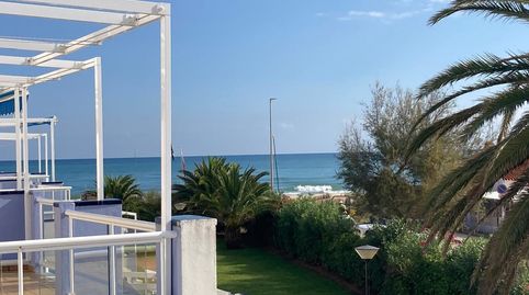 Fabuloso apartamento de primera linea con vistas al mar en Dénia