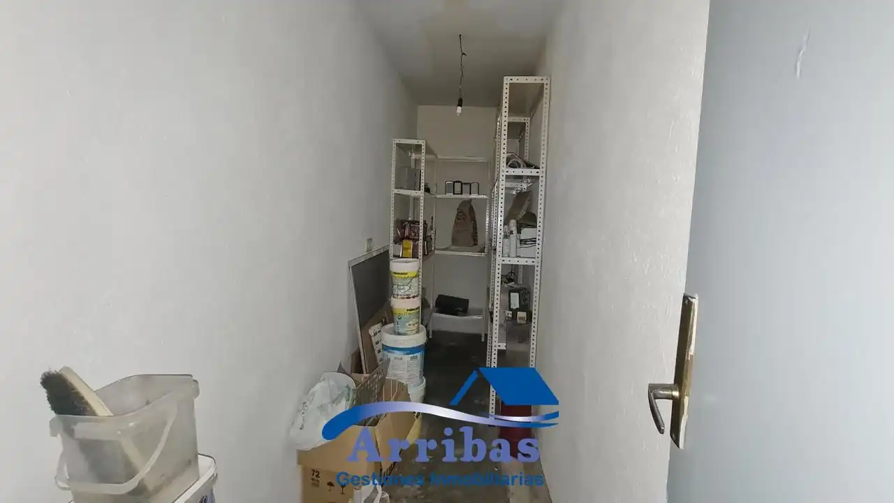 Local en venta en Hormigos con Aire acondicionado y Calefacción