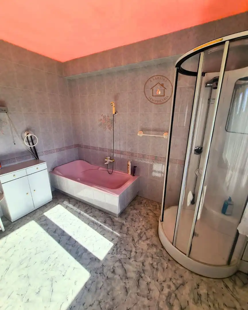Baño de Casa o chalet en venta en Cerceda con Calefacción, Jardín privado y Amueblado