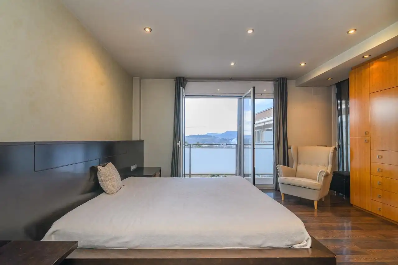 Habitación de Ático en venta en Manresa con Aire acondicionado, Calefacción y Parquet