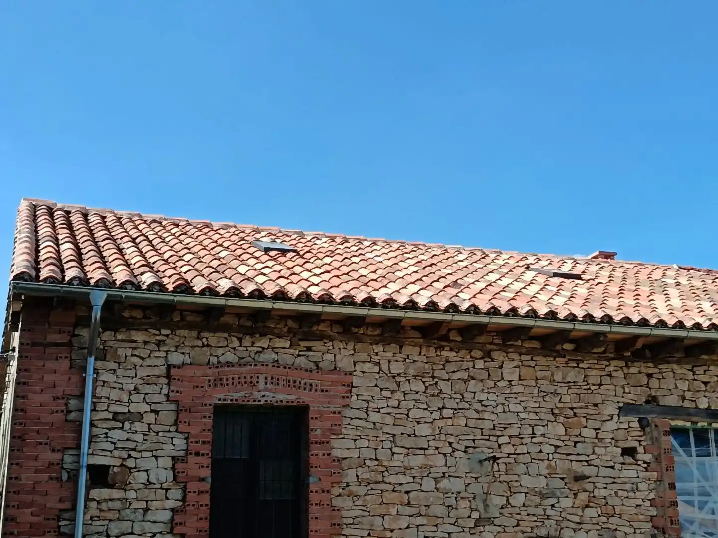 Casa rústica amb jardí en venda a Minguel 8