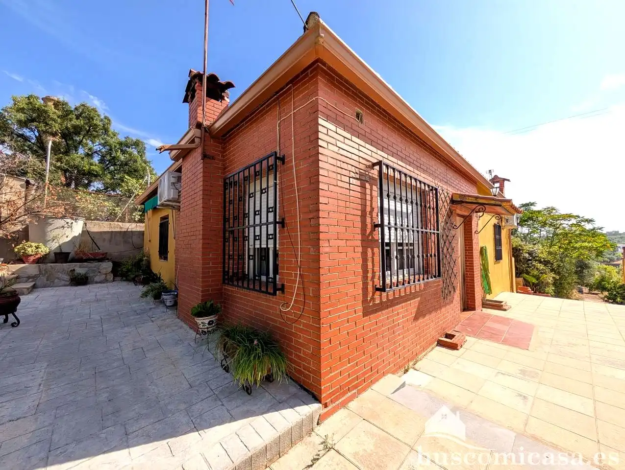 Vista exterior de Finca rústica en venda en Linares amb Aire condicionat, Jardí privat i Terrassa