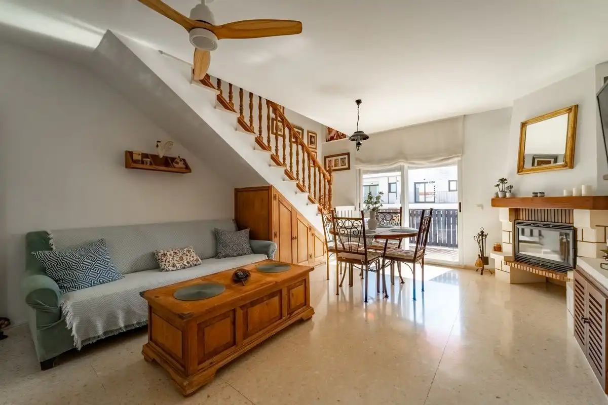 Piso con terraza en venta en Calle Carlos Cano, imagen 2