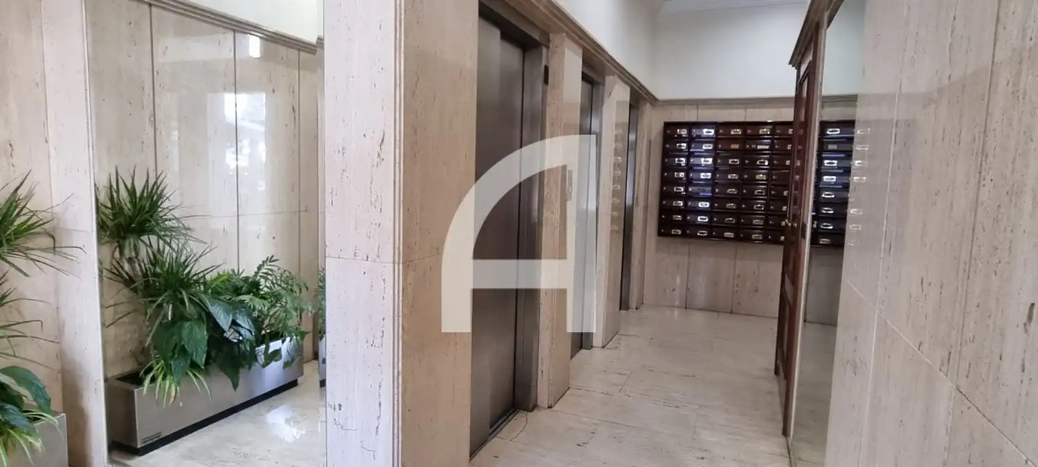Piso de alquiler en Vigo  con Calefacción, Trastero y Amueblado