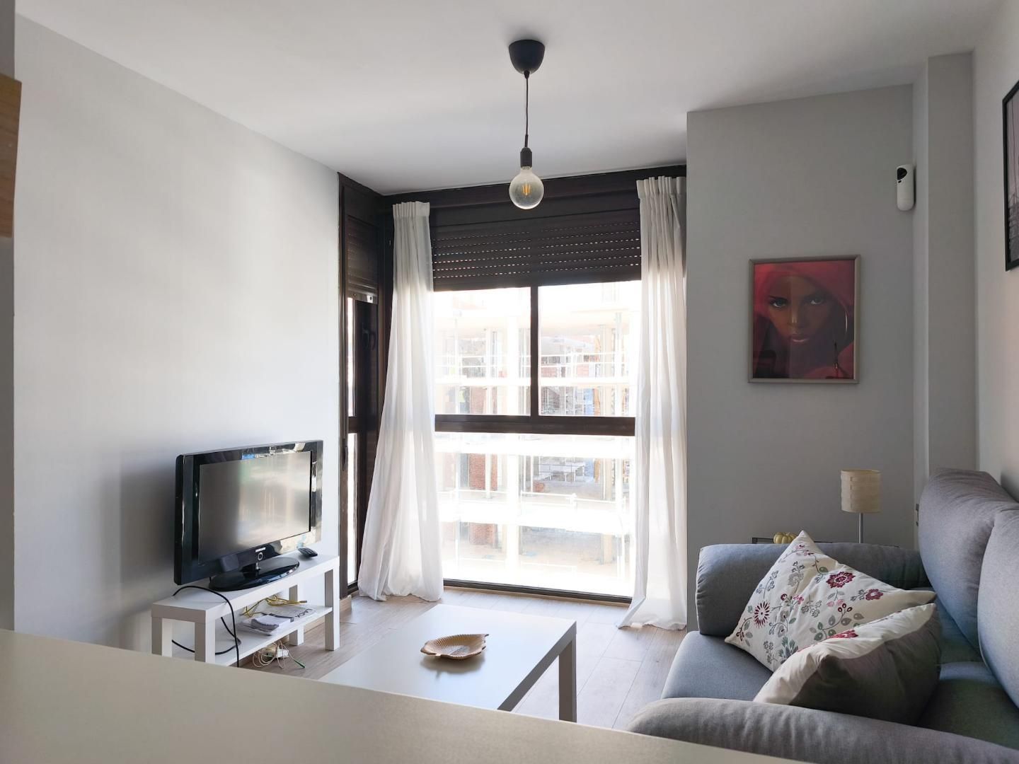 Sala d'estar de Pis de lloguer en  Madrid Capital amb Traster, Piscina i Moblat