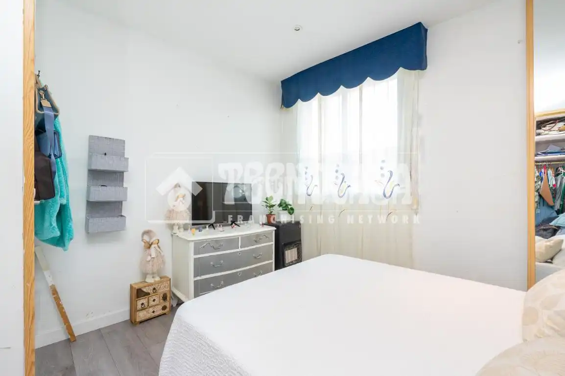 Habitación de Piso en venta en Coslada con Trastero