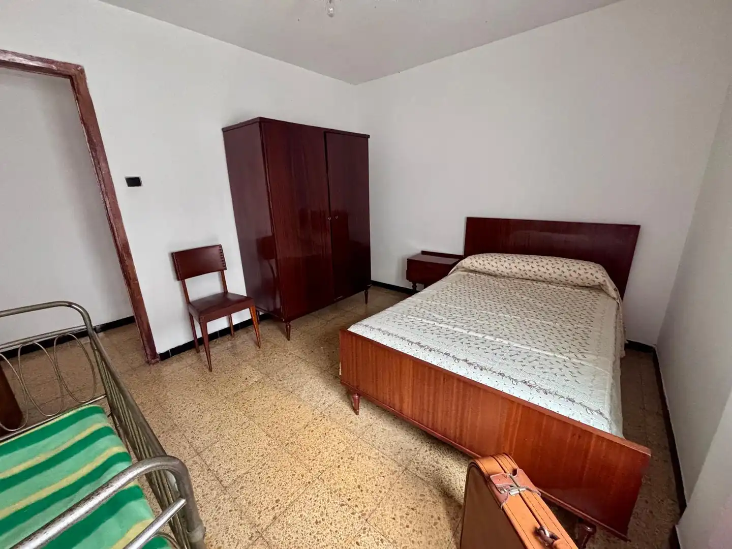 Habitación de Piso en venta en Gijón  con Amueblado y Horno