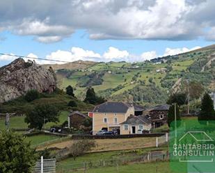 Vista exterior de Finca rústica en venda en Villayón amb Calefacció, Parquet i Terrassa