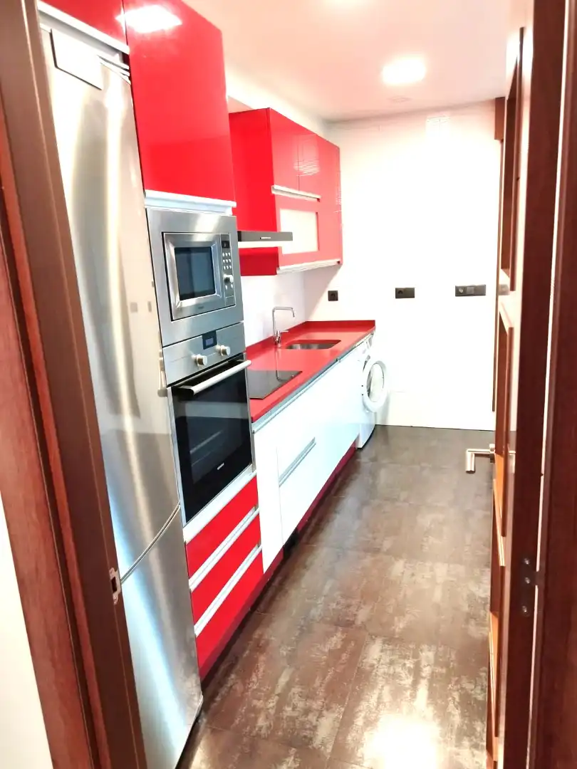 Kitchen of Flat for rent in Vigo   with Parquet flooring