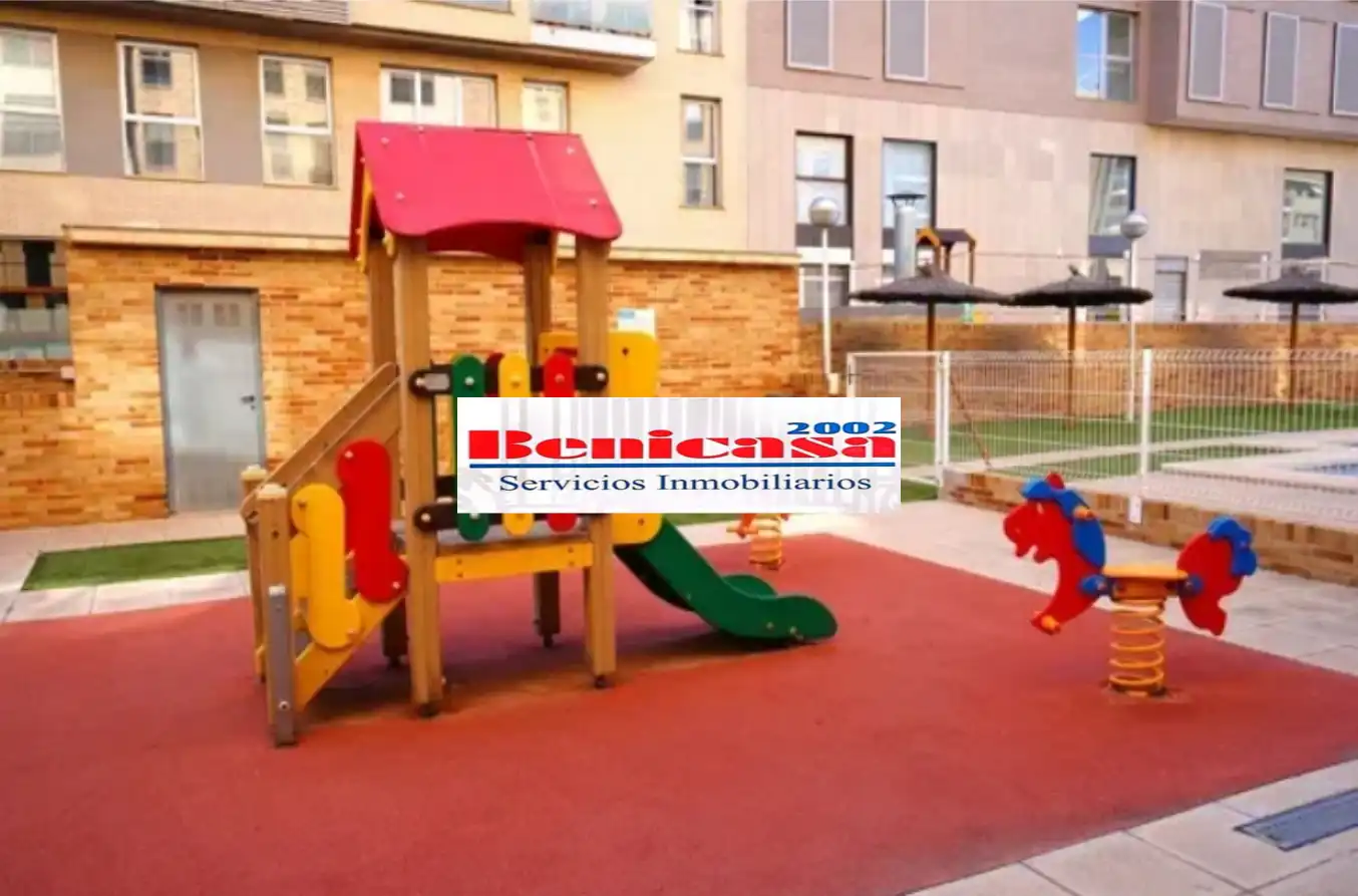 Vista exterior de Apartamento en venta en Torrent con Aire acondicionado, Calefacción y Parquet
