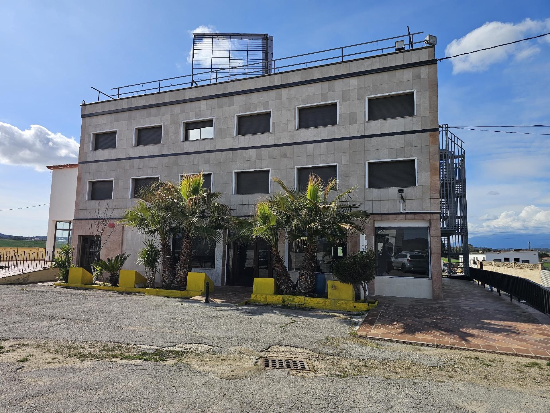 Exterior view of Building for sale in Vidreres