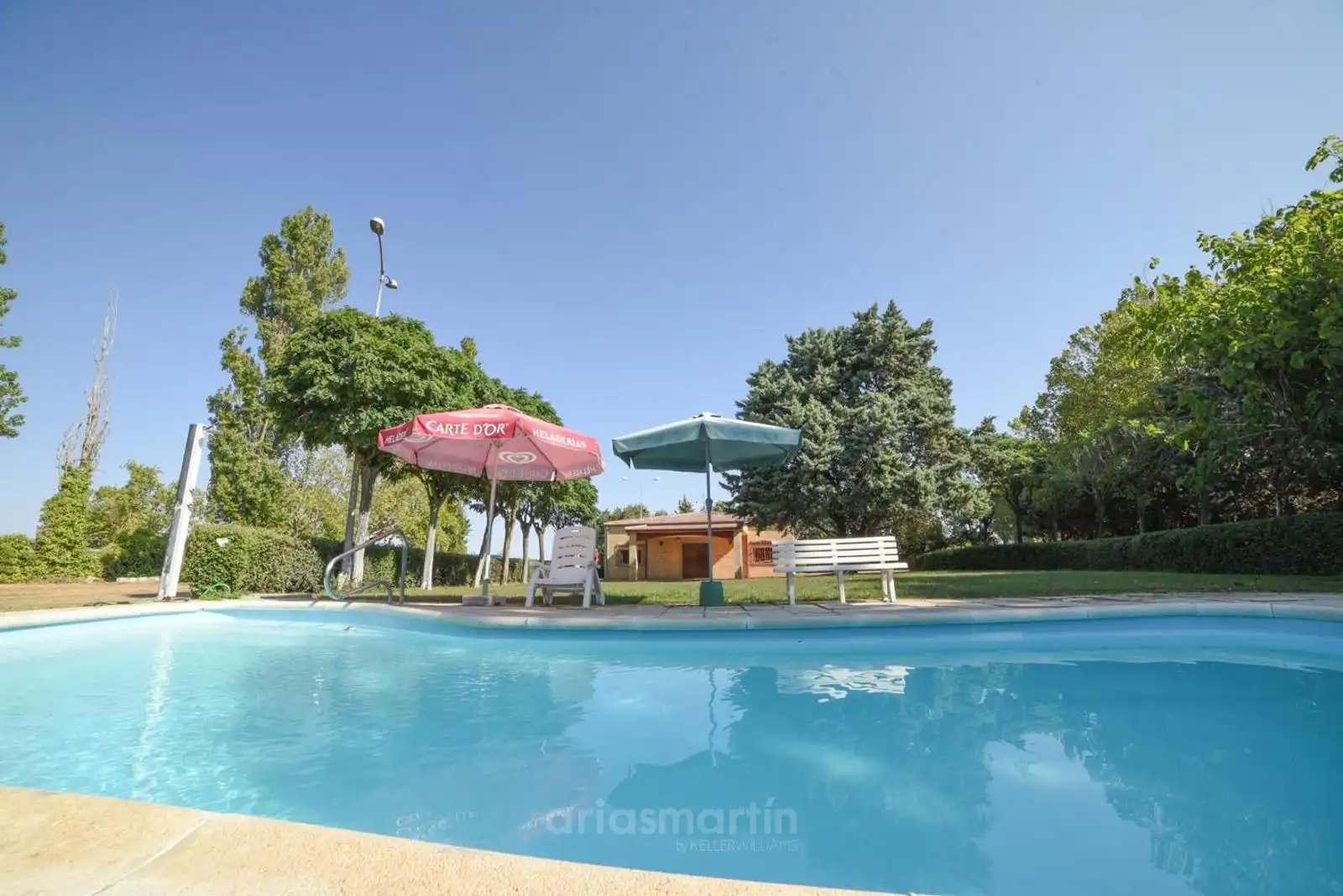 Piscina de Casa o xalet en venda en Salamanca amb Jardí privat, Terrassa i Piscina