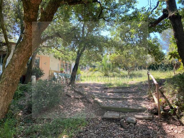 Terreno en Venta en Barrio Castell D'Emporda en La Bisbal d'Empordà