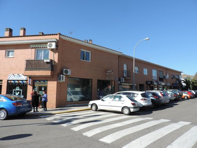 Pis en venda a C/ Carranque, Ugena