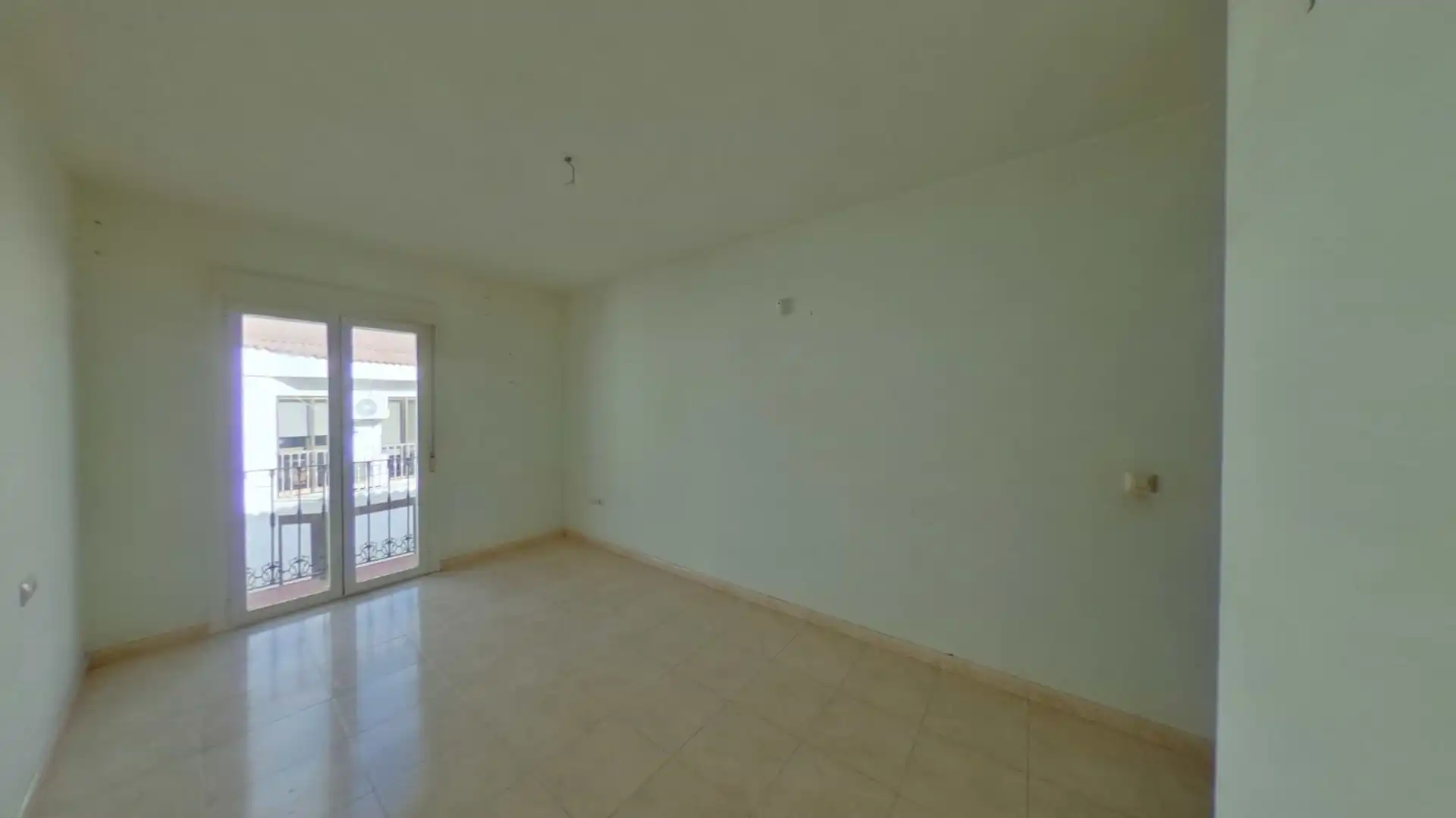 Sala d'estar de Apartament en venda en Montijo amb Balcó