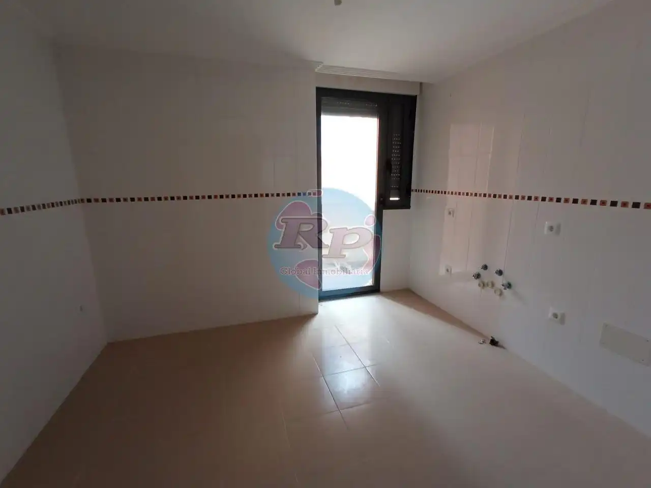 Piso en venta en León Capital  con Calefacción, Parquet y Terraza