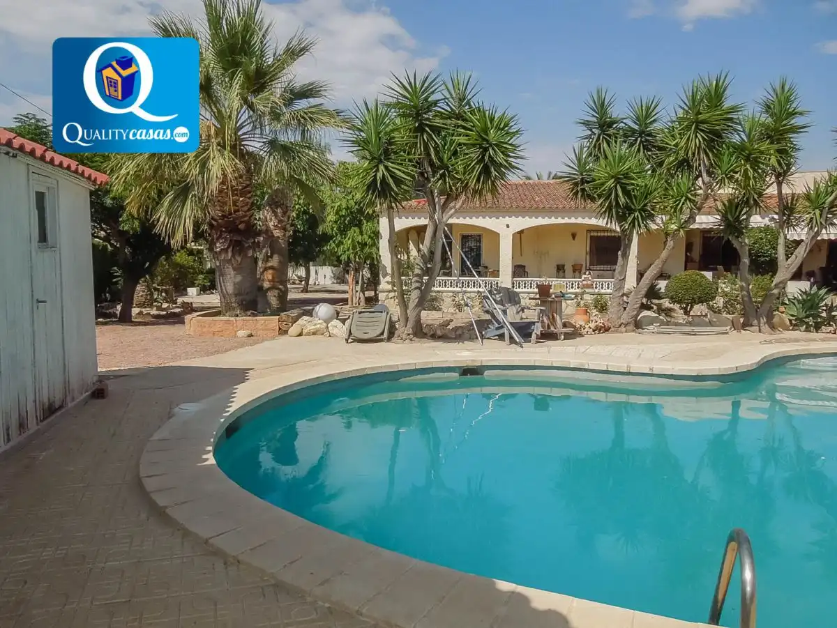 Piscina de Casa o xalet en venda en Alicante / Alacant amb Aire condicionat, Calefacció i Terrassa