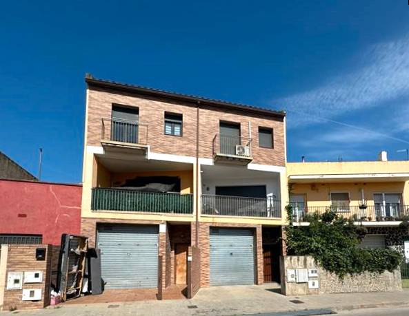 Casa-chalet en Venta en Carrer Tramuntana en Vilafant