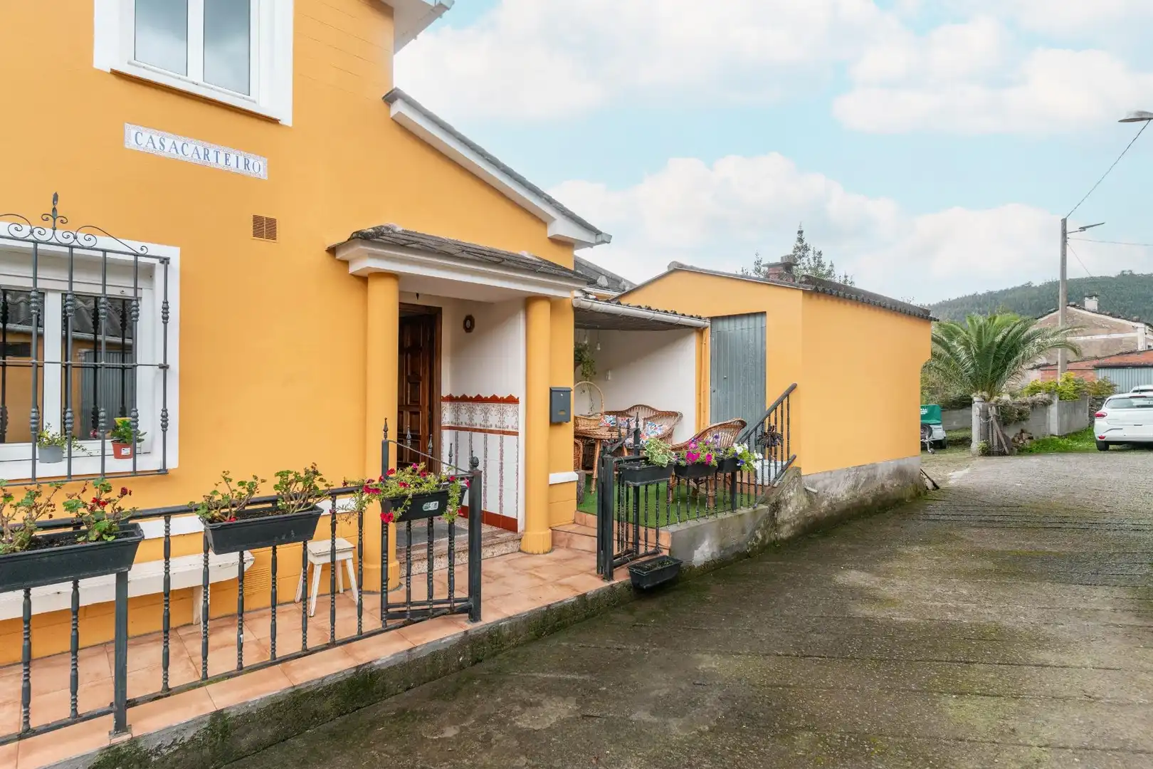Exterior view of Houses for sale in Castropol, Asturias