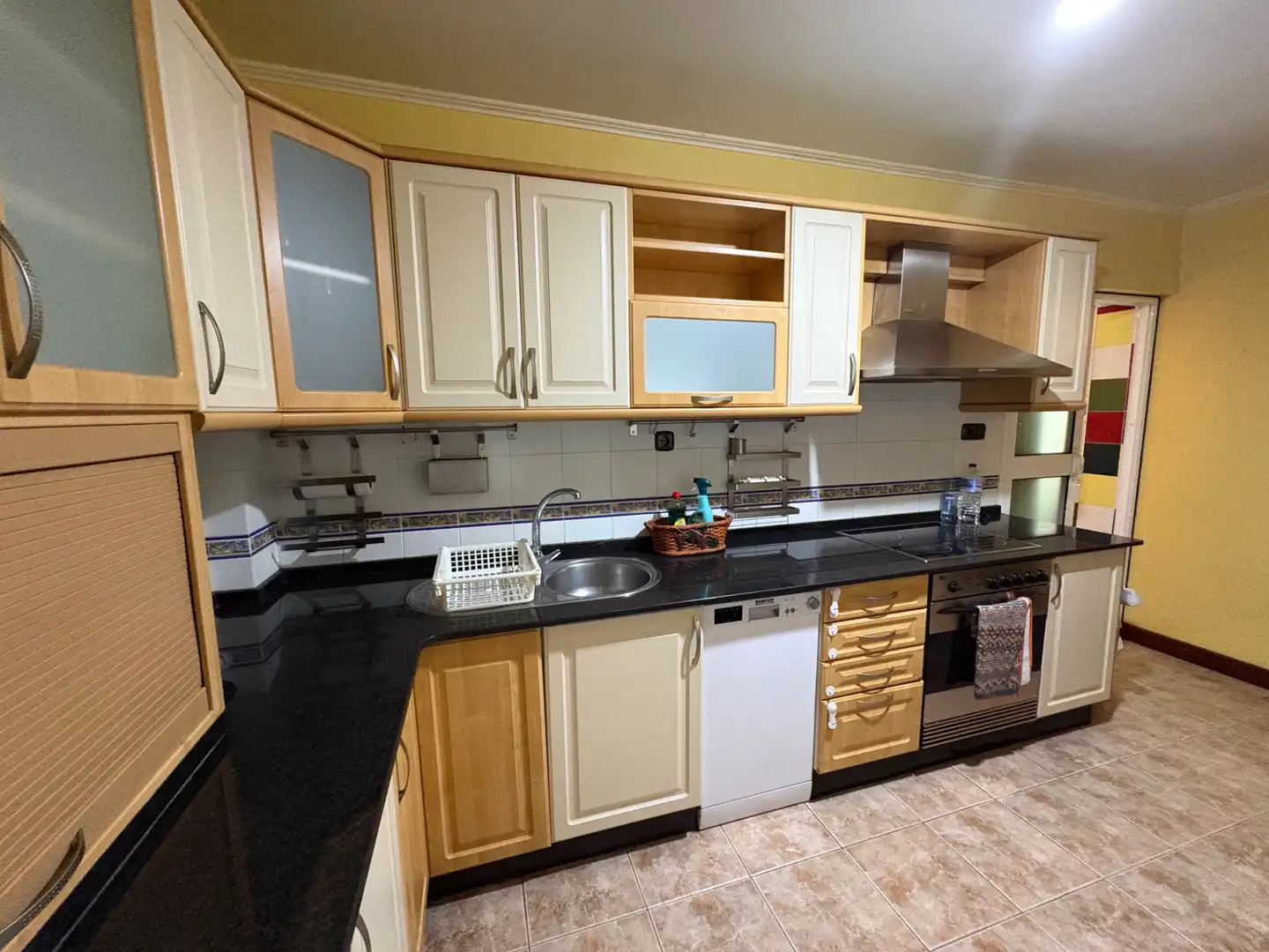 Cocina de Piso en venta en Ferrol con Amueblado y Balcón