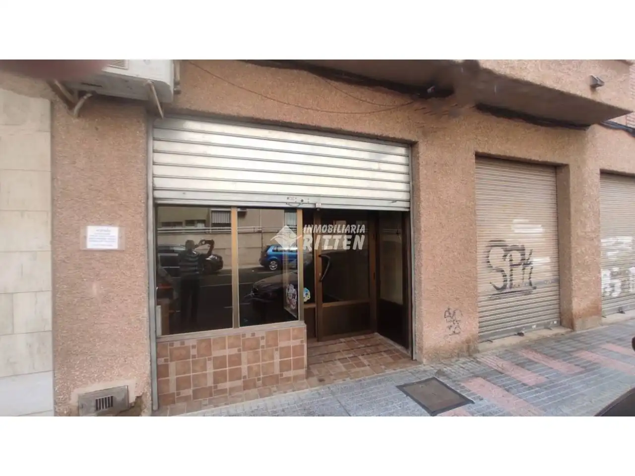 Local comercial de lloguer a Calle MULHACEN, imagen 2