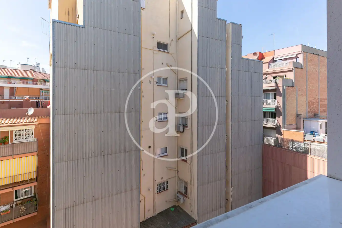 Exterior view of Flat for sale in Barcelona  with Heating and Furnished