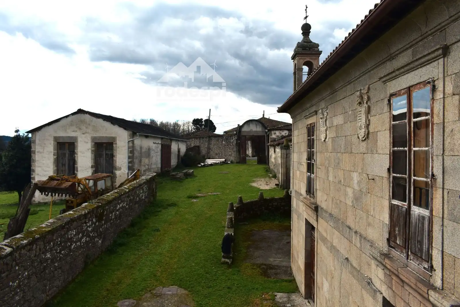 Exterior view of Buildings for sale in Pantón