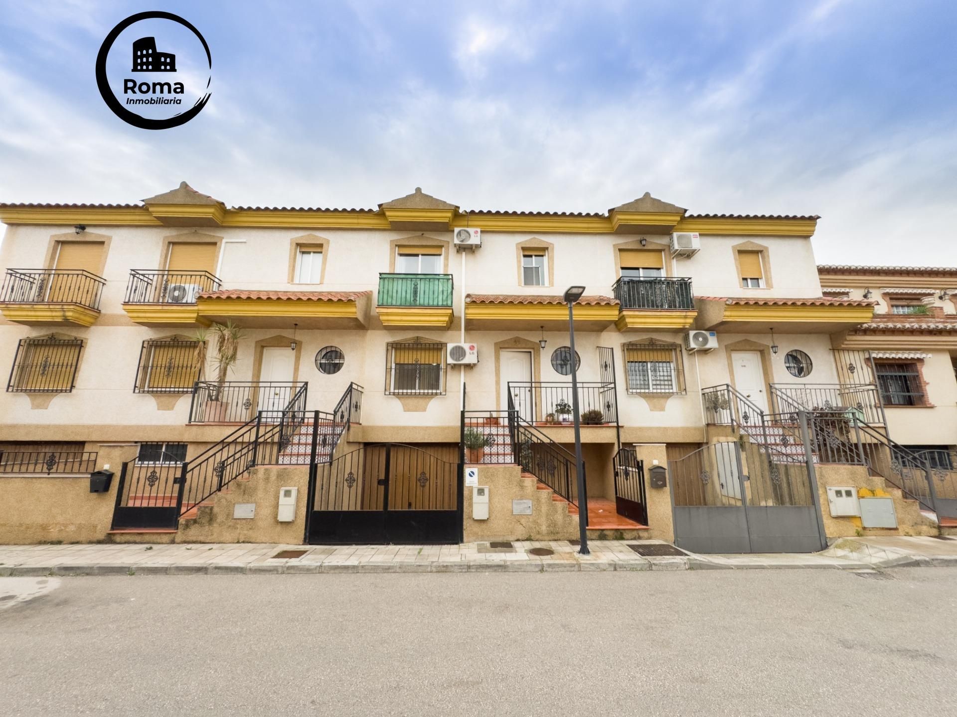 Exterior view of Single-family semi-detached for sale in Cijuela  with Air Conditioner, Heating and Private garden