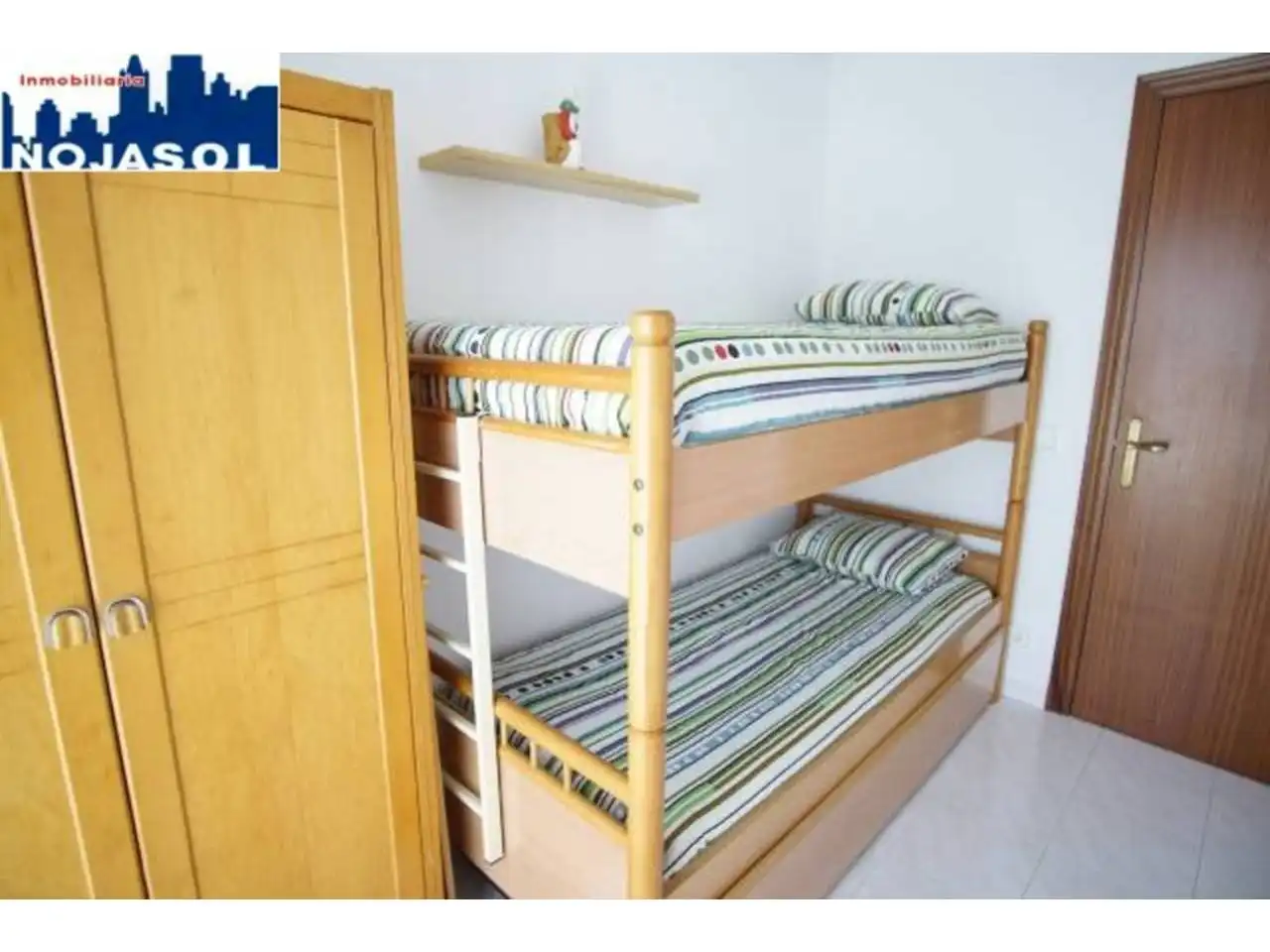 Schlafzimmer von Dachboden zur Miete in Noja mit Heizung, Terrasse und Möbliert