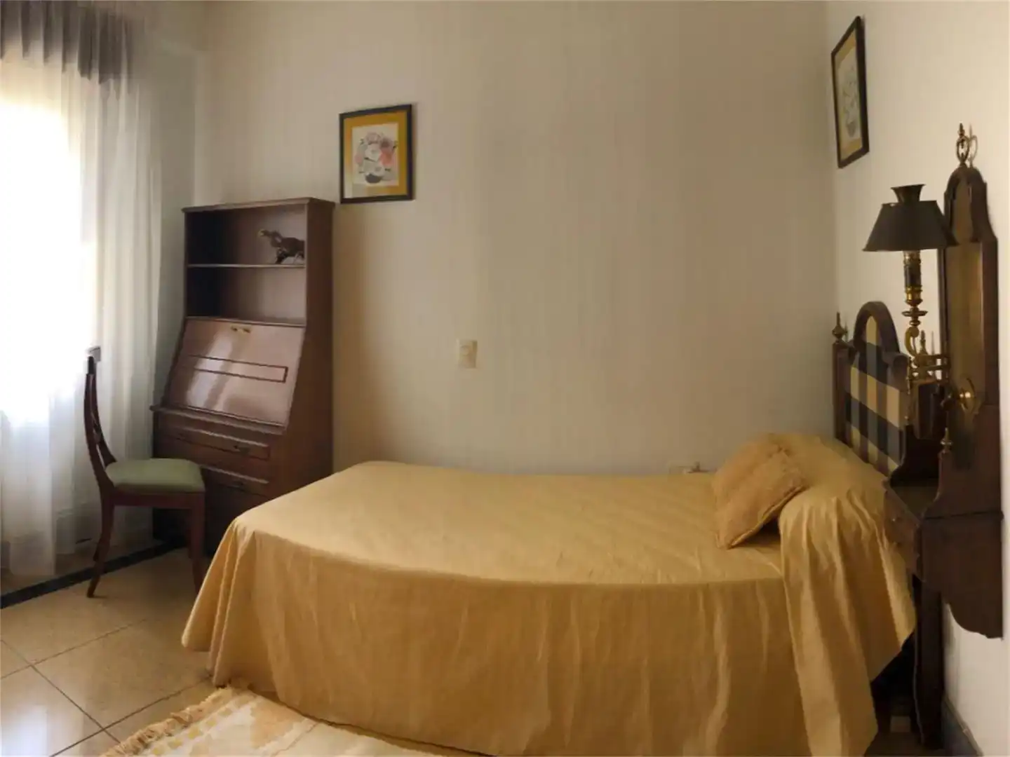 Schlafzimmer von Dachboden zum Verkauf in Vigo 