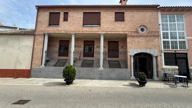 Casa-chalet en Venta en Villaluenga de la Sagra