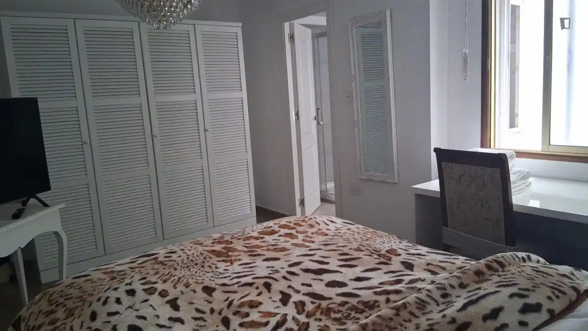 Schlafzimmer von Wohnungen zur untervermieten in Granada mit Klimaanlage, Heizung und Möbliert
