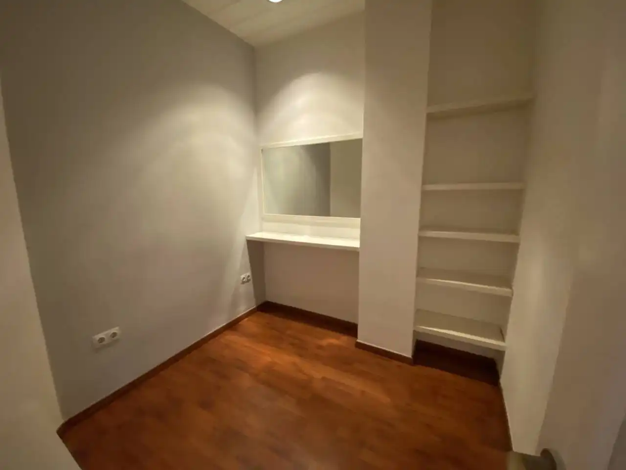 Local comercial en alquiler en Eixample Nord, imagen 4