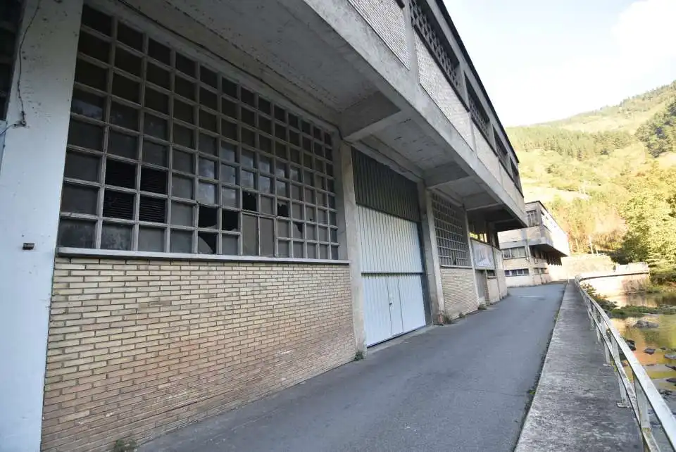 Außenansicht von Fabrikhallen zur Miete in Soraluze / Plasencia de las Armas