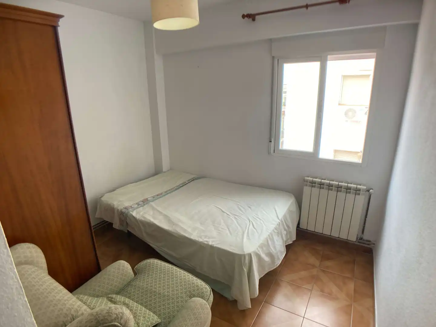 Habitación de Piso de alquiler en Madrid con Calefacción, Terraza y Amueblado